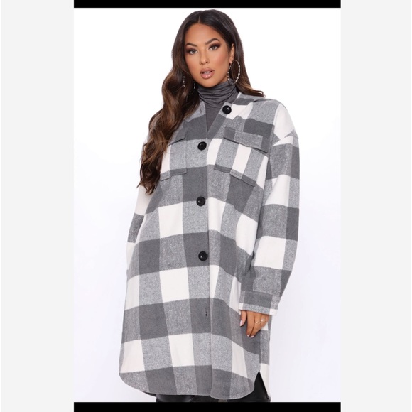 Fashion nova oversized gray and white coat size small - Picture 2 of 9